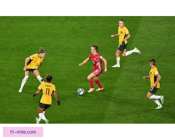 斯旺森打入奥运女足决赛唯一进球助英格兰历史性晋级展现惊人实力